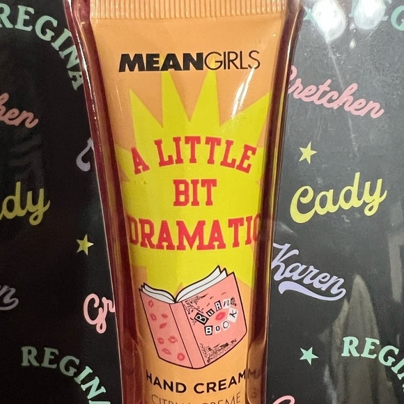 NWT-Mean Girls BURN BOOK set of 6 (1 oz each) hand creams in decorative box - Picture 10 of 11